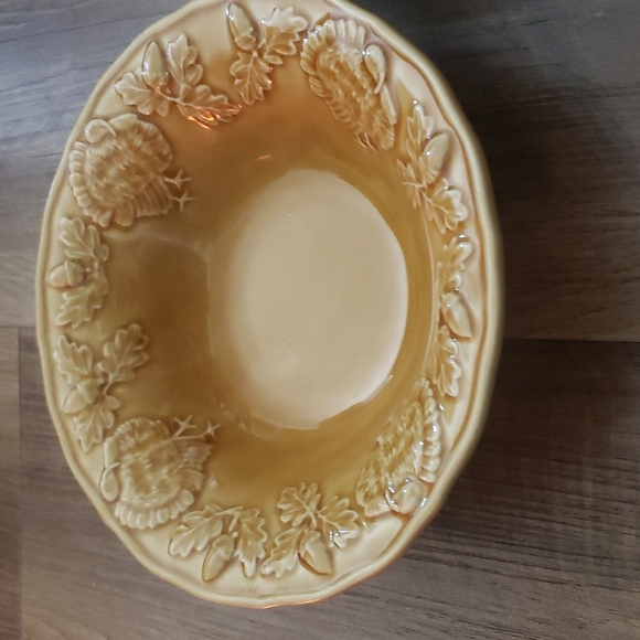 Bordallo pinheiro bowl